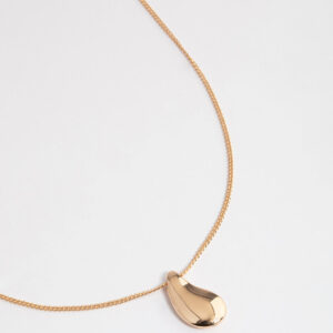 Smooth Pear Pendant Necklace
