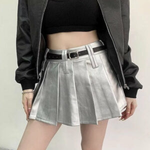 Belt leather pleated skirt